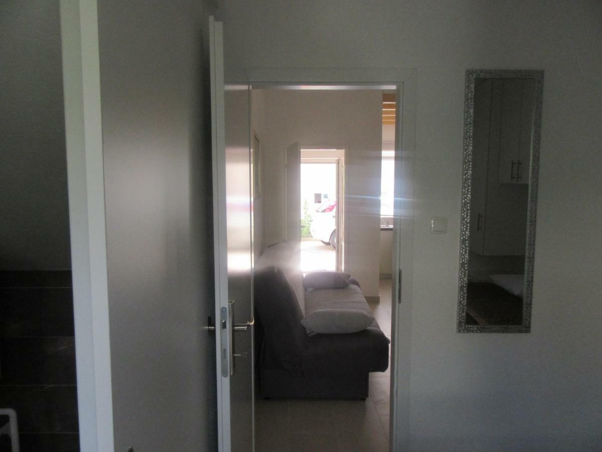 Apartment Vanesa ซาดาร์ ภายนอก รูปภาพ