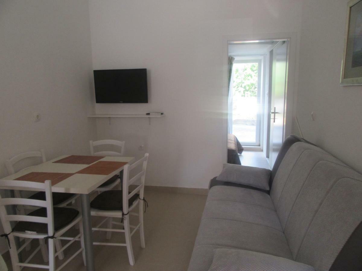 Apartment Vanesa ซาดาร์ ภายนอก รูปภาพ